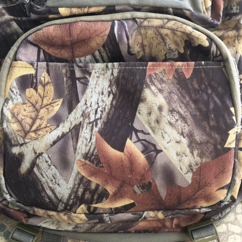 GOODYEAR CAMO BACKPACK • GUC - Picture 4 of 17